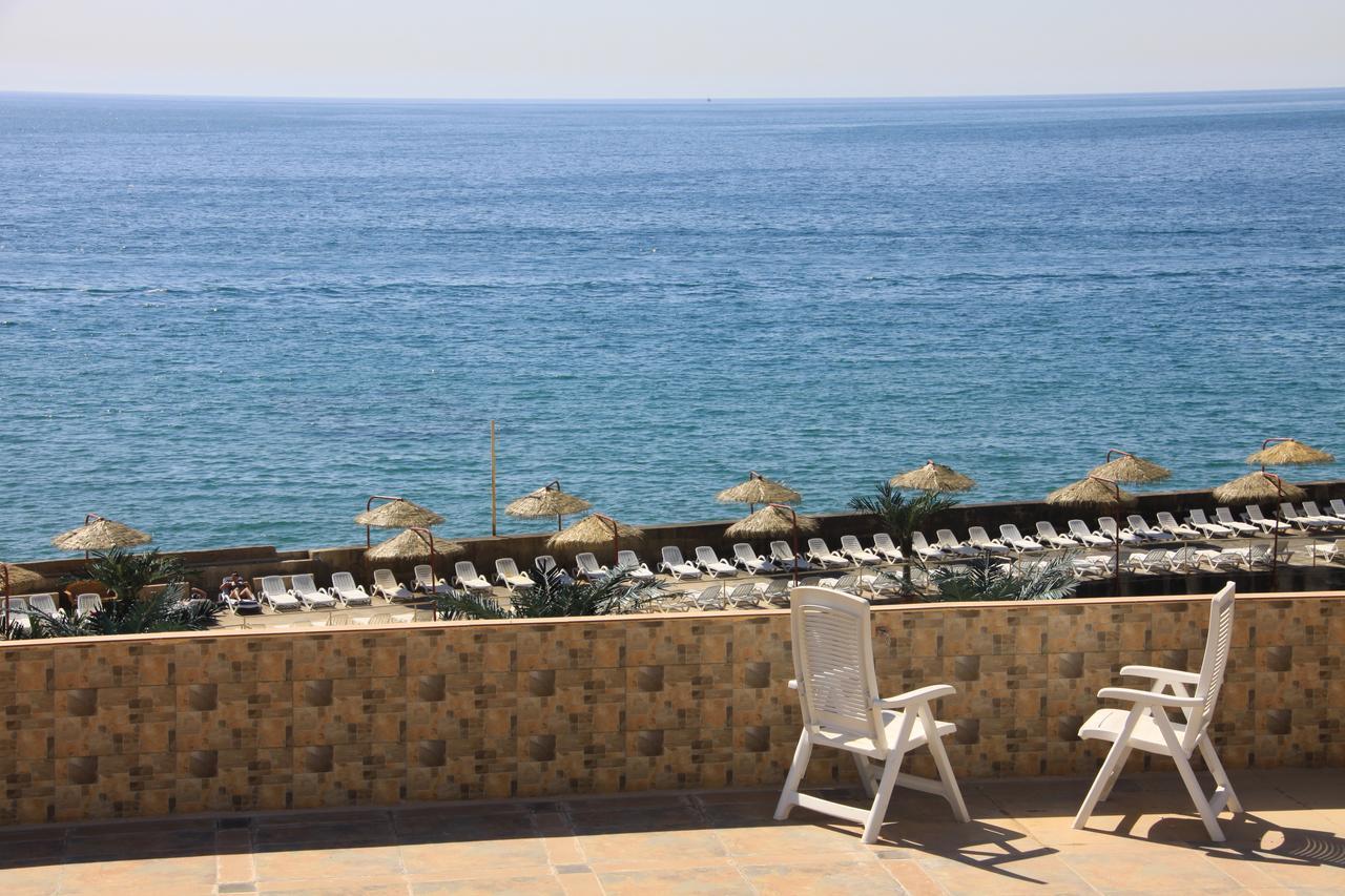 Lamedina Hotel & Resort Jounieh Exterior foto