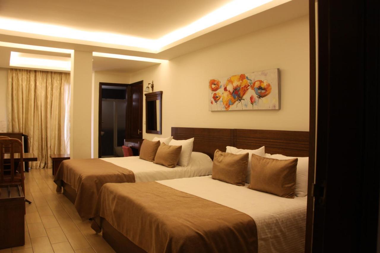 Lamedina Hotel & Resort Jounieh Exterior foto